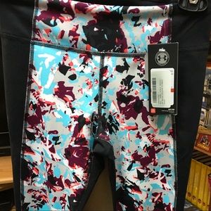 NEW Under Armor Mirror Printed XS Black Leggings